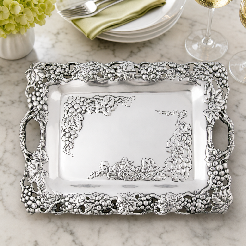 Grape Clutch Tray