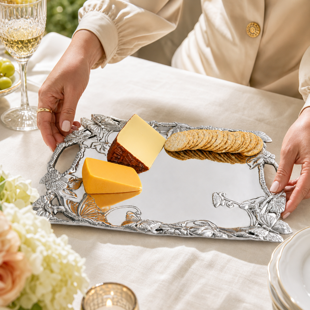 Butterfly Clutch Tray
