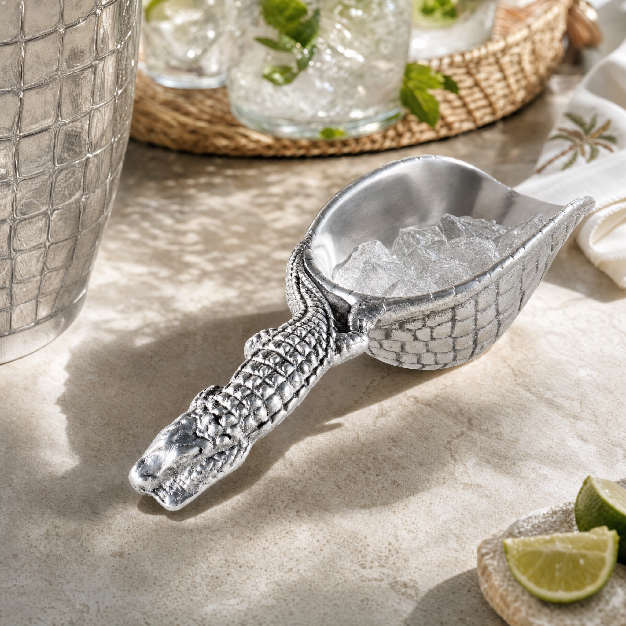 Alligator Ice Scoop
