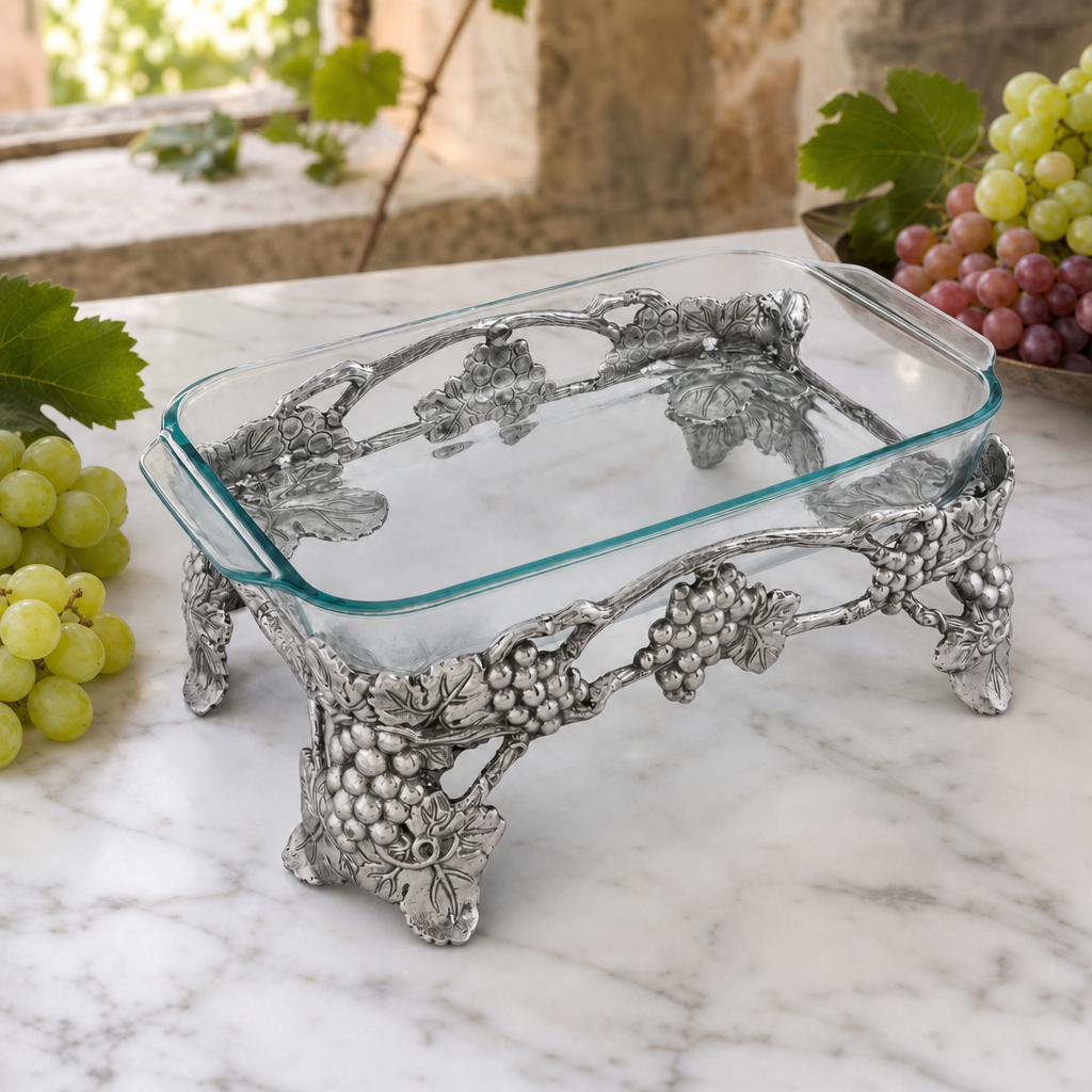 Elevated Grape Pyrex Holder 3qt