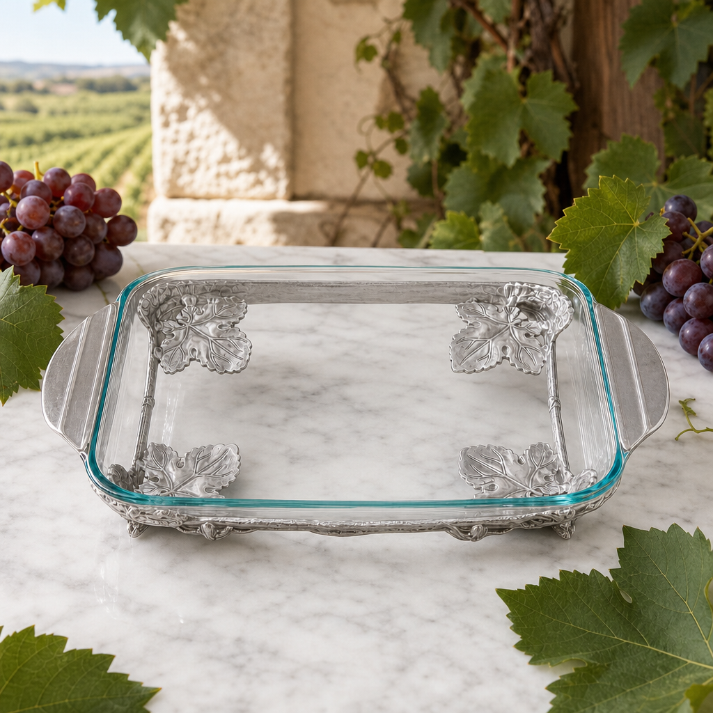 Elevated Grape Pyrex Holder 3qt
