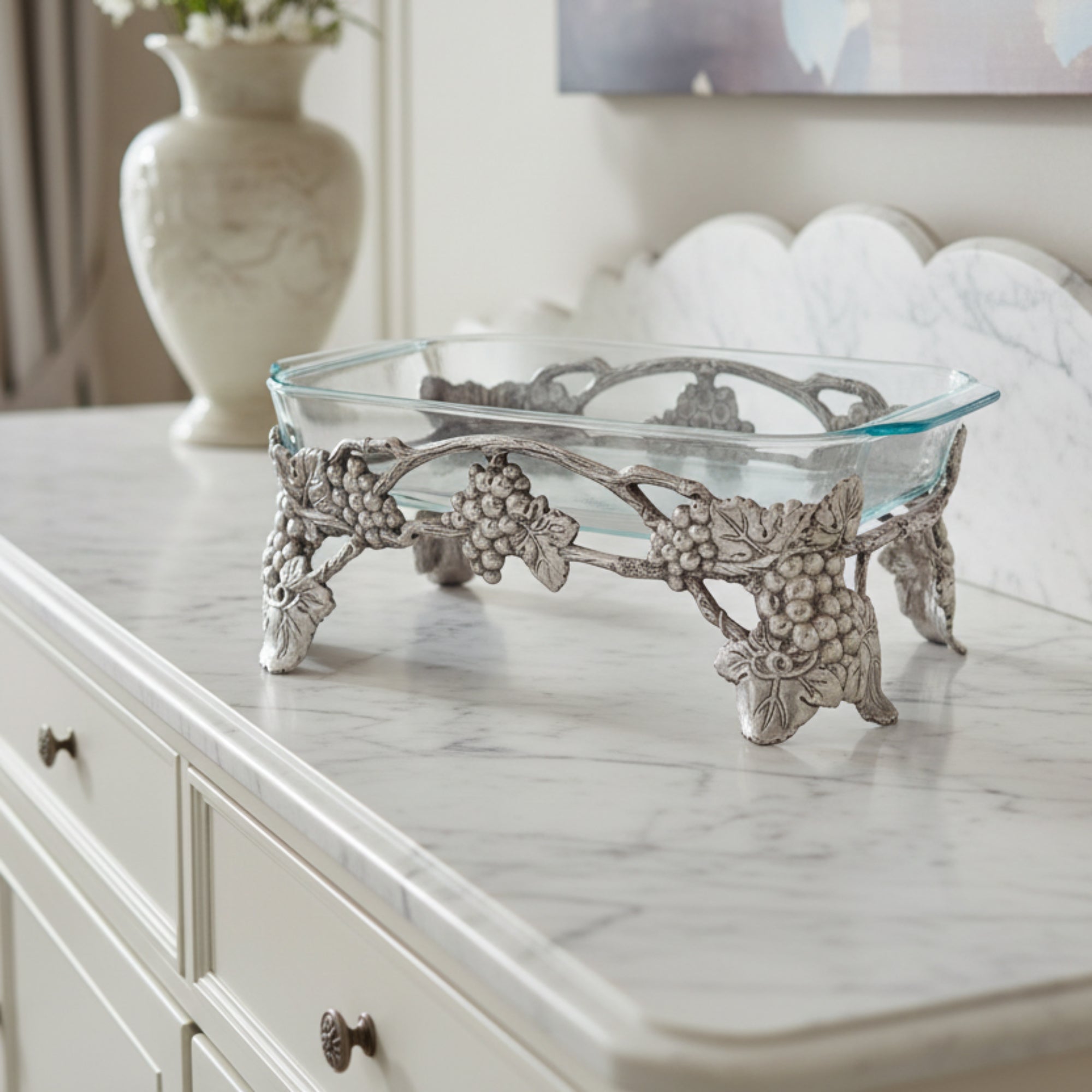 Elevated Grape Pyrex Holder 3qt