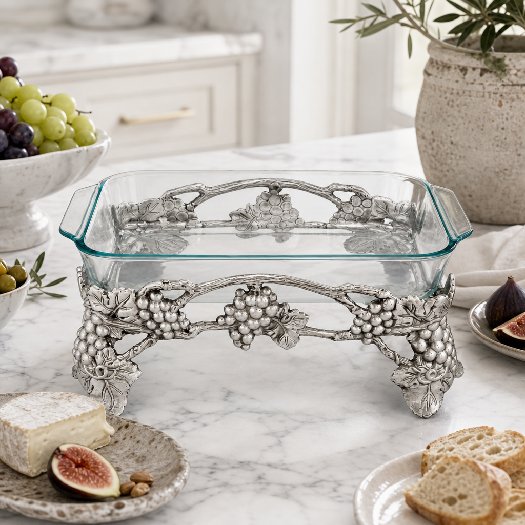 Elevated Grape Pyrex Holder 3qt