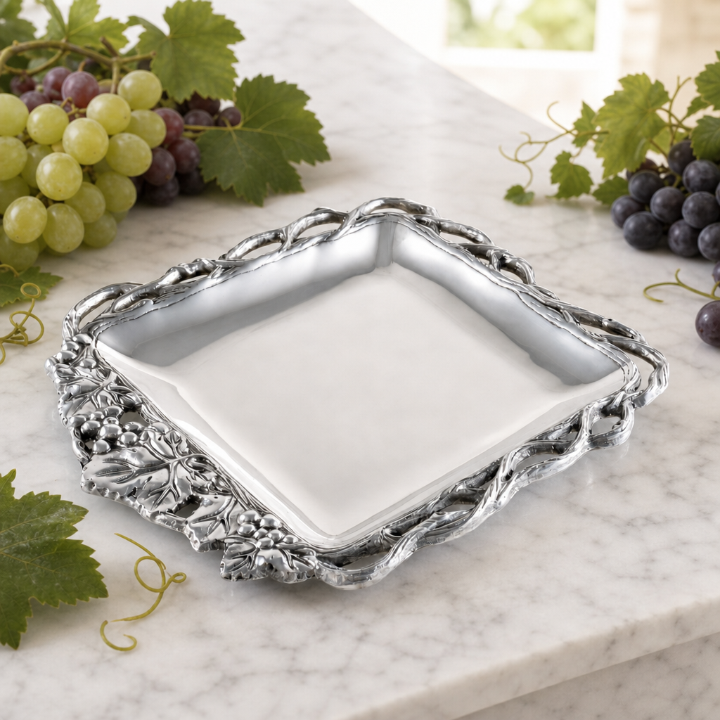 Grape Open Vine Square Tray 12