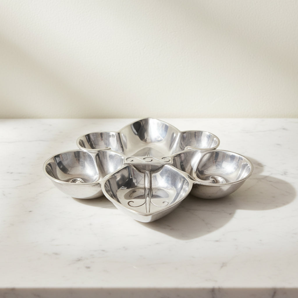 Fleur De Lis Serving Bowl 4 Compartment
