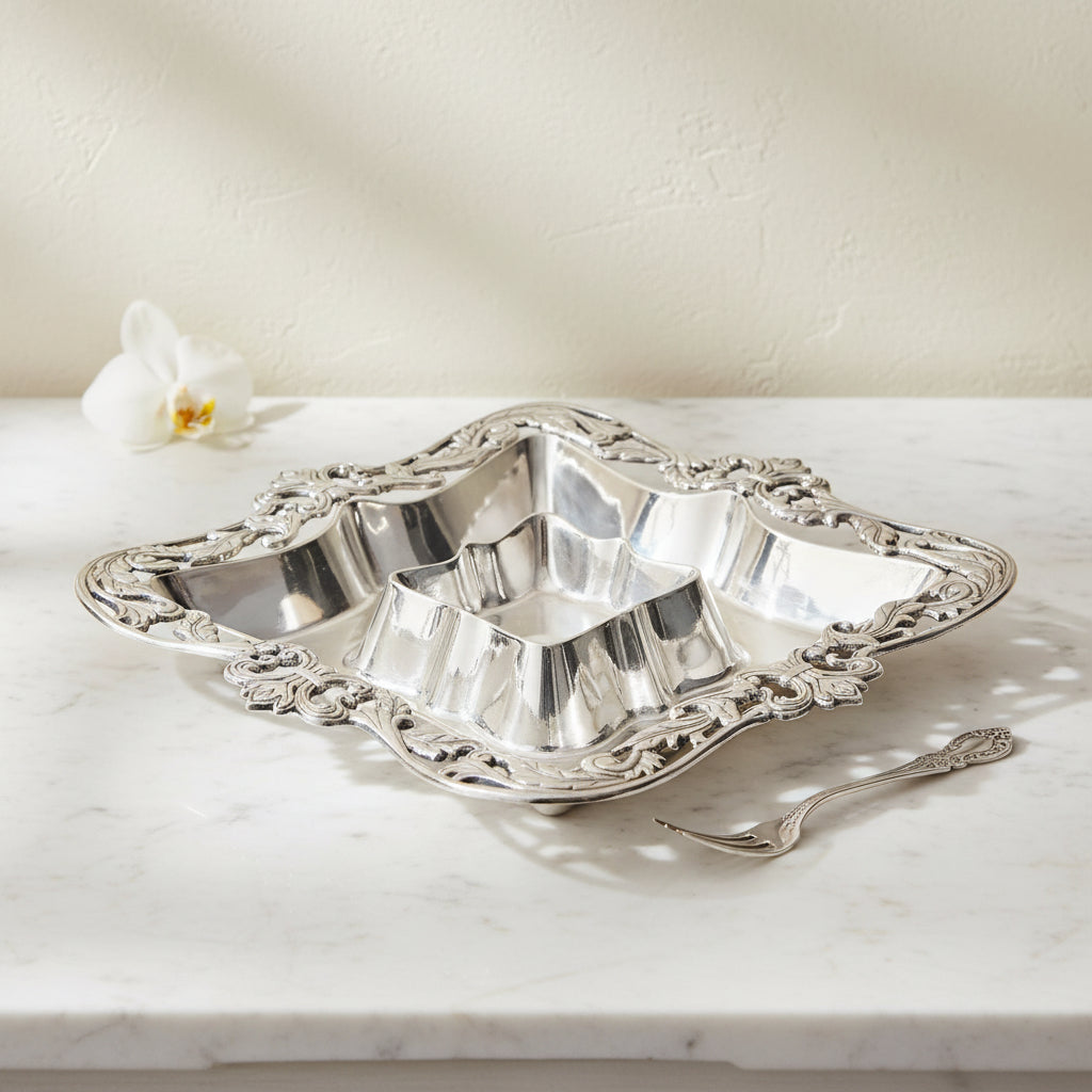 Acanthus Chip and Dip