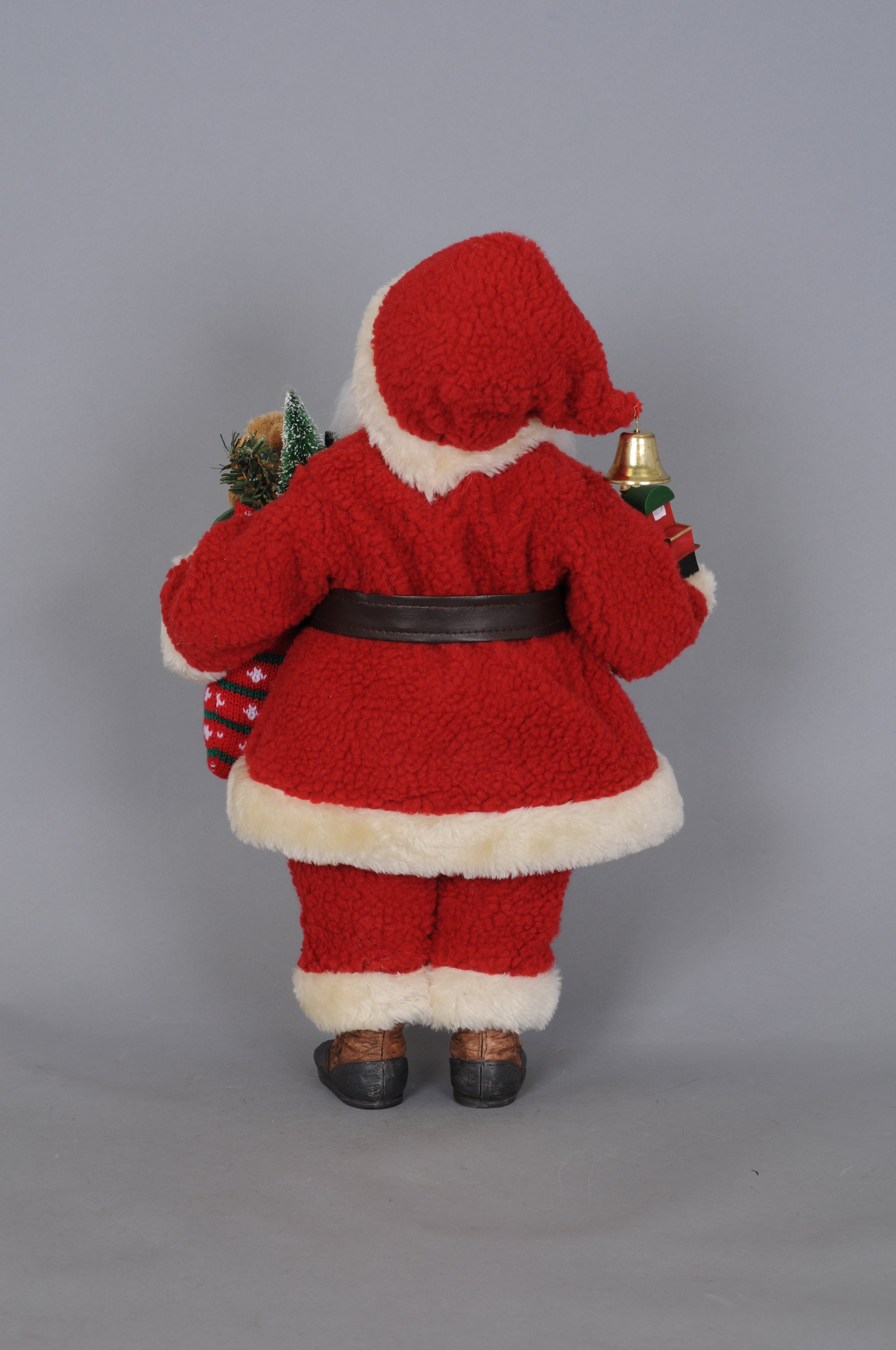 CC16-135 Train Santa