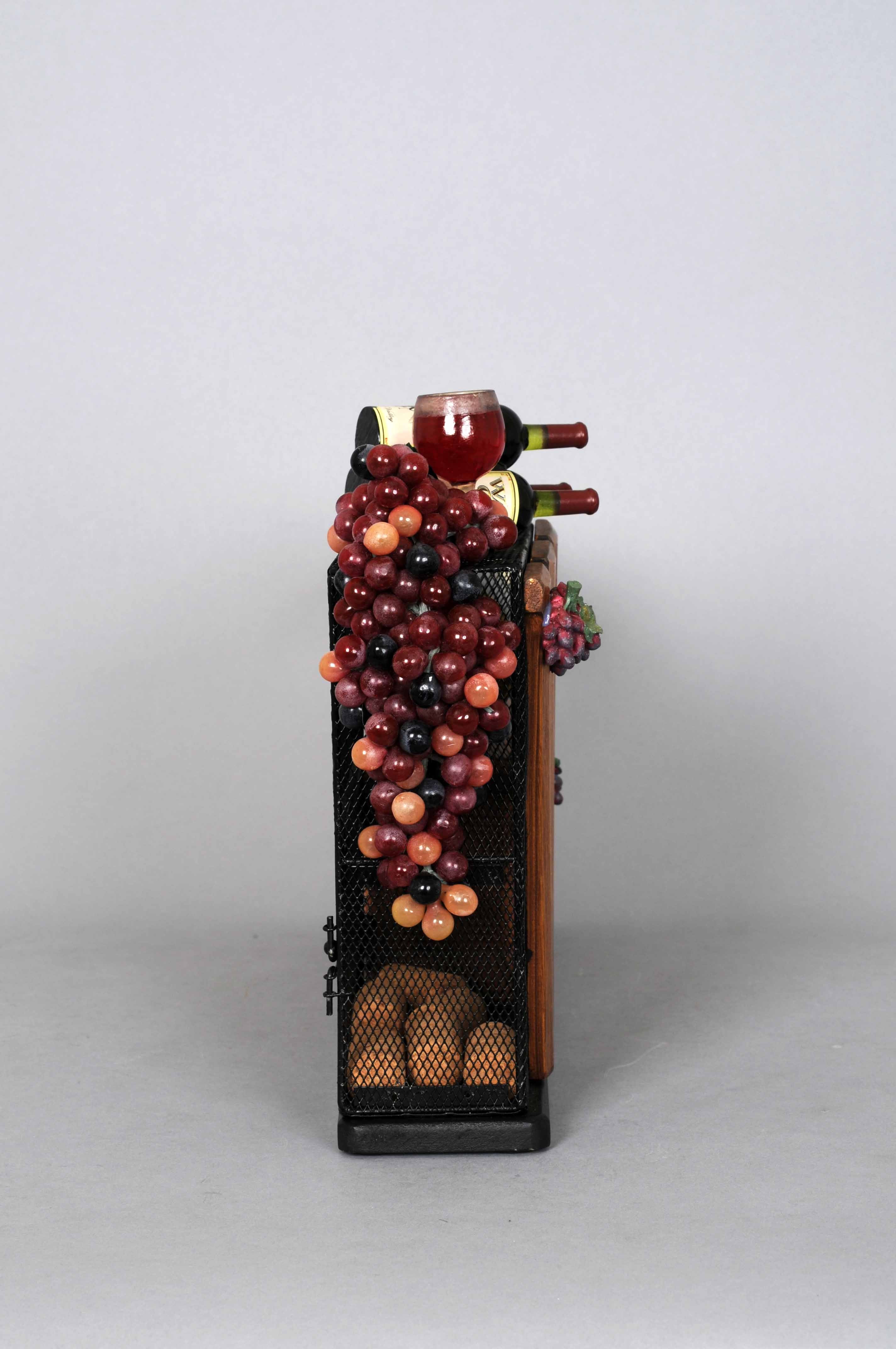 EDBC-01 Cork Collector/Bottle Holder
