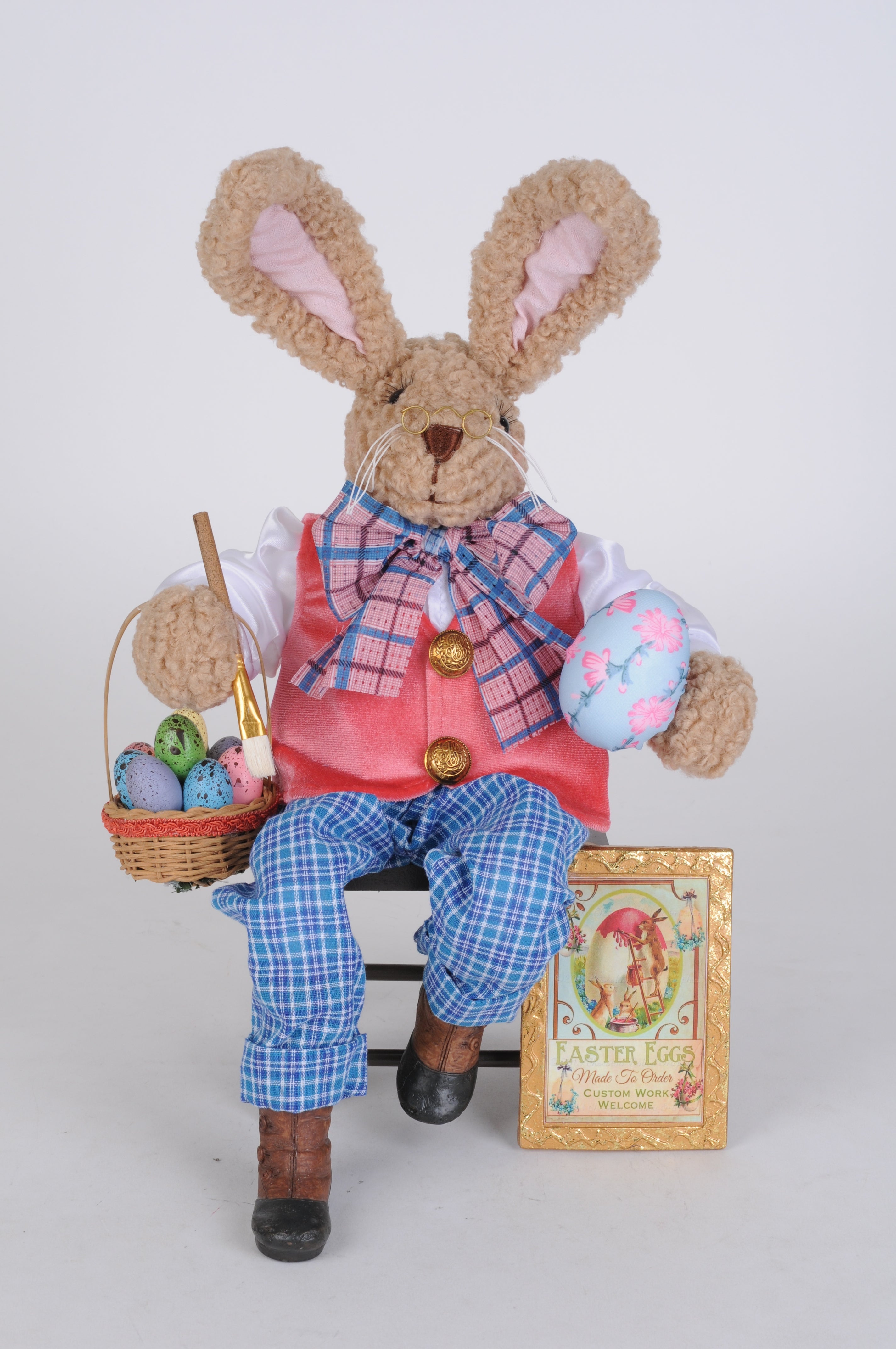 SP020 Artist Bunny