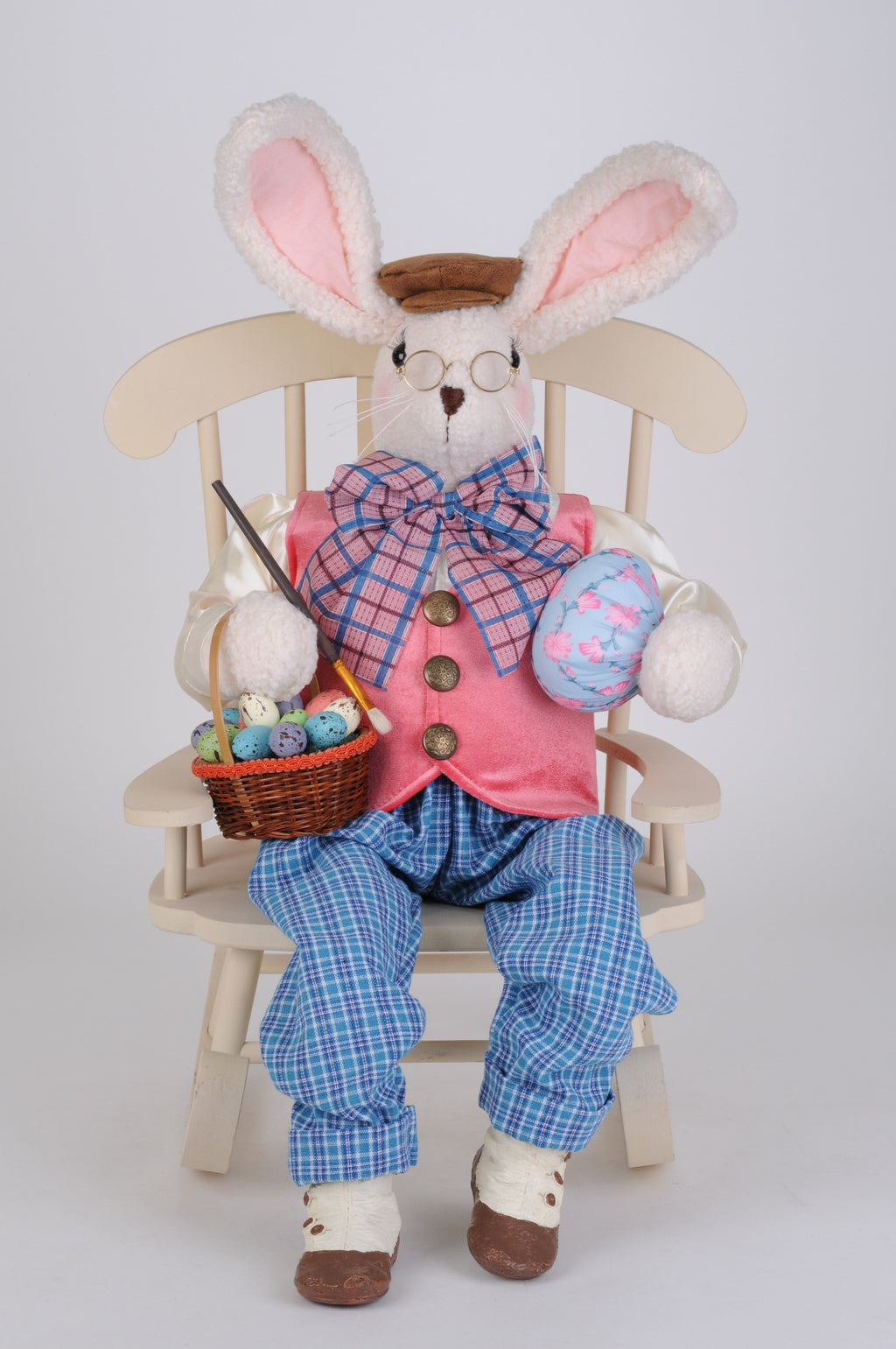 SP036 Artist Bunny w/ Chair